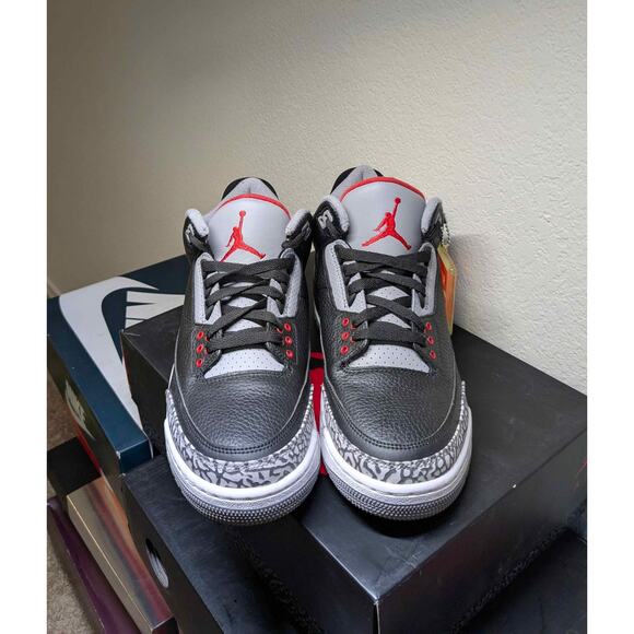 Air Jordan 3 Retro OG Black Cement 2018 Size 10 w/ OG Box main image 11